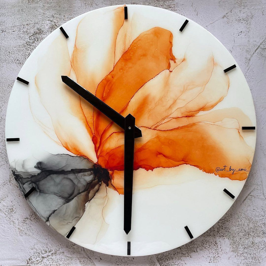Maple Effect Epoxy Resin Wall Clock