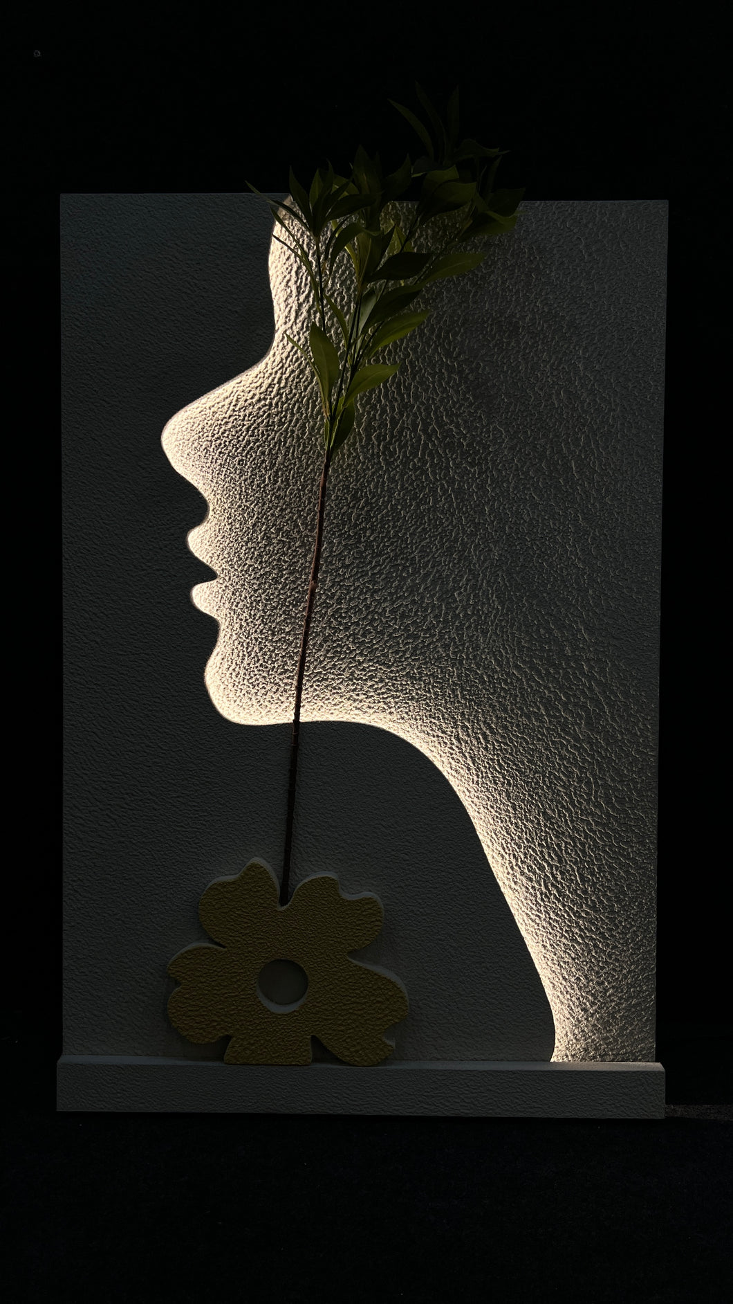 Charming Lady Sandstone Imitation Plant Wall Art Led