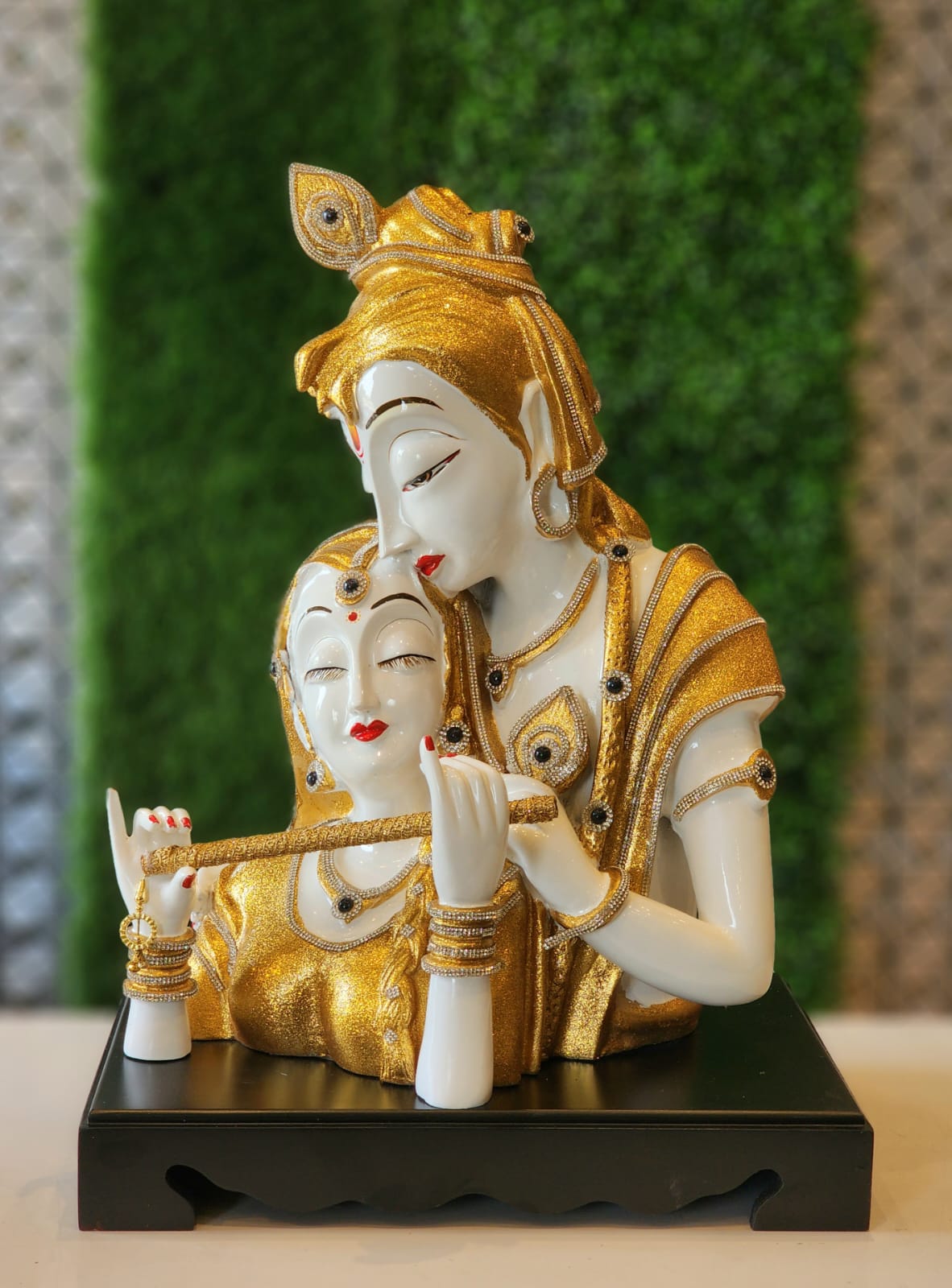Eternal Love Of Lord Radha Krishna Decoration Idol Statue Showpiece White / Gold