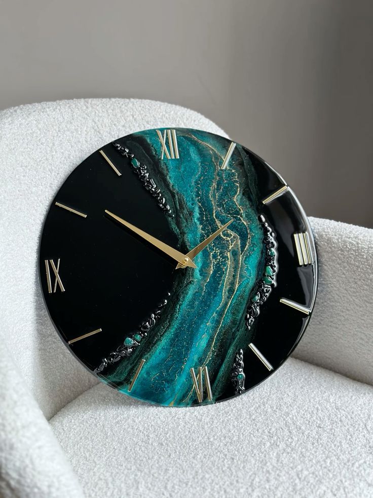 Night High Epoxy Resin Wall Clock