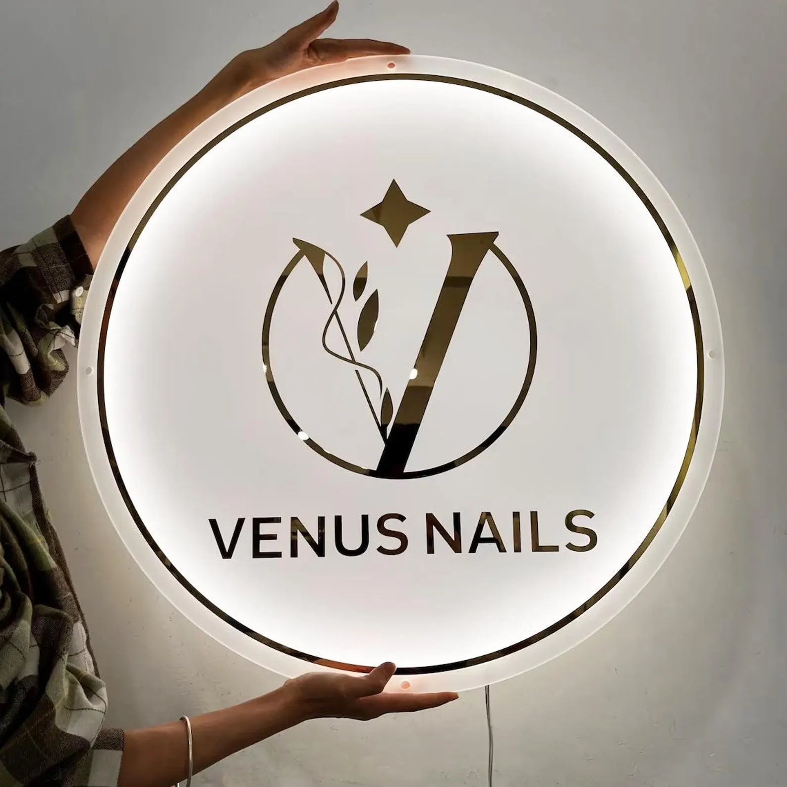 Modern Unique Clear Acrylic Sign with Led Neon Light