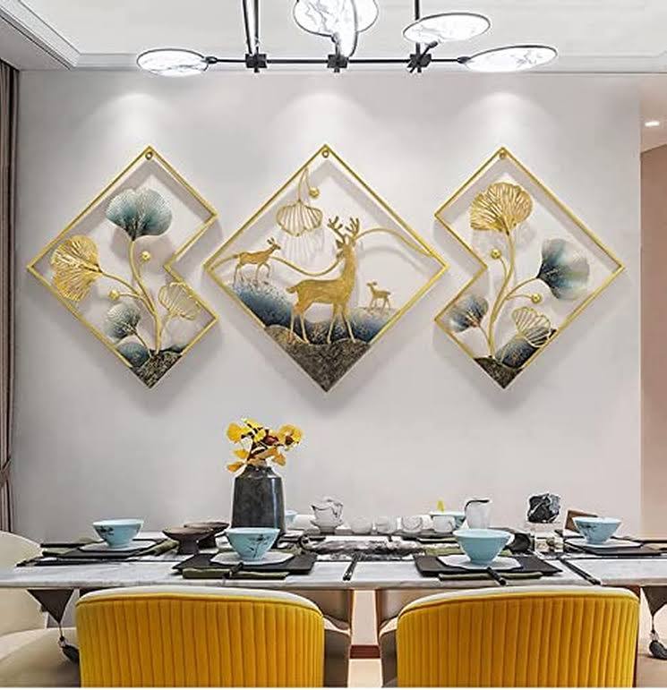 Deer Design Metal Wall Hanging