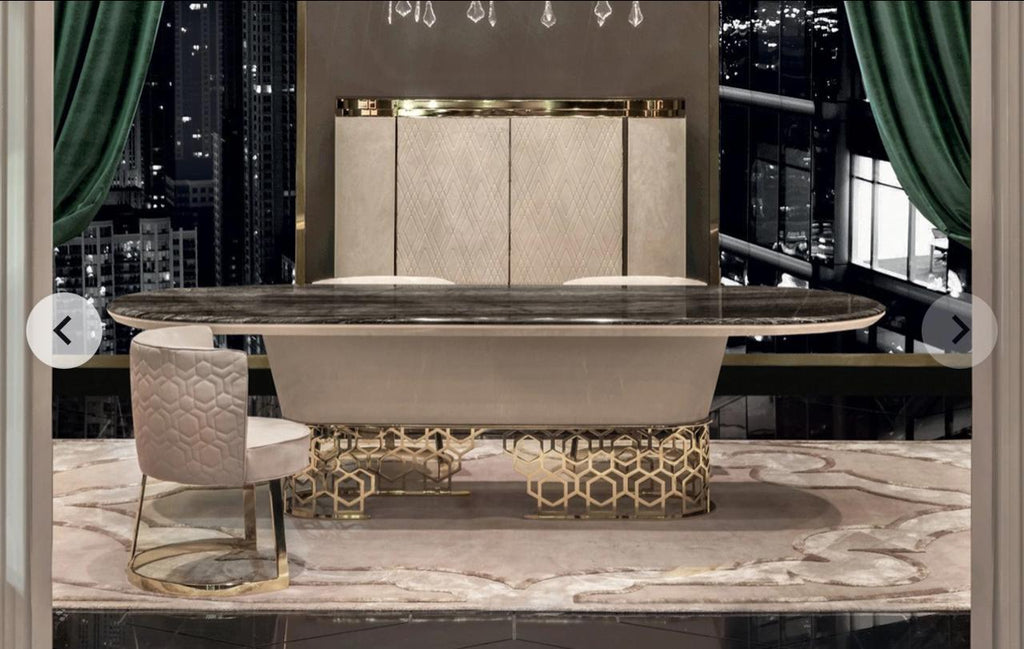 Luxurious Dinning Table