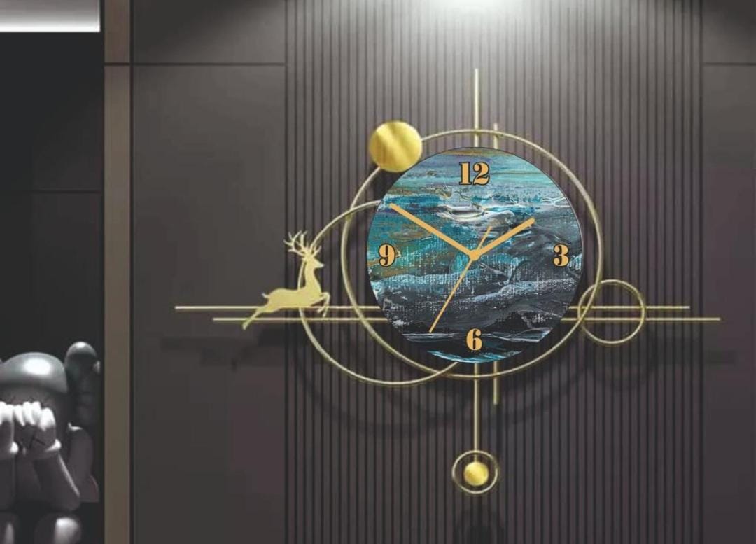 Gorgeous Deer Design Metal Wall Clock