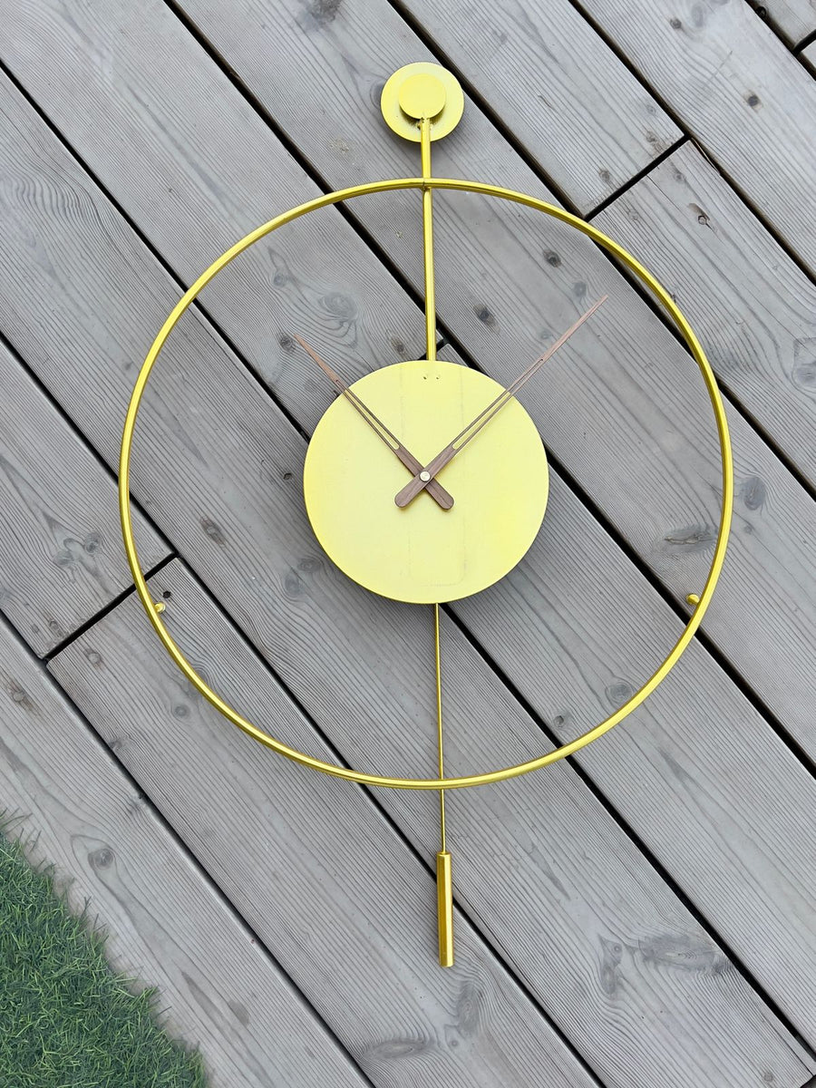 Metal Clock Rings Modern Golden Ring Metal wall Clock With Round Edge – Saajawat