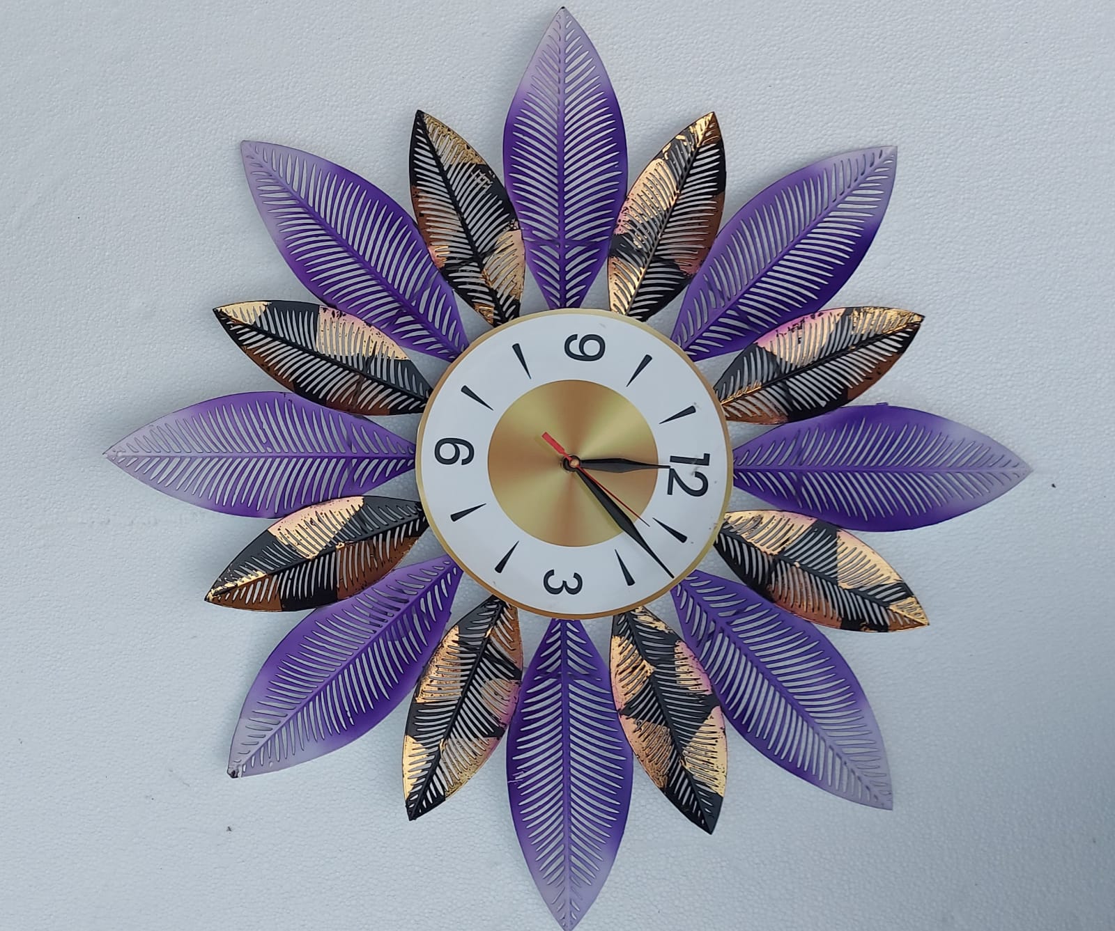 Multicolour Leaf Metal Wall Clock
