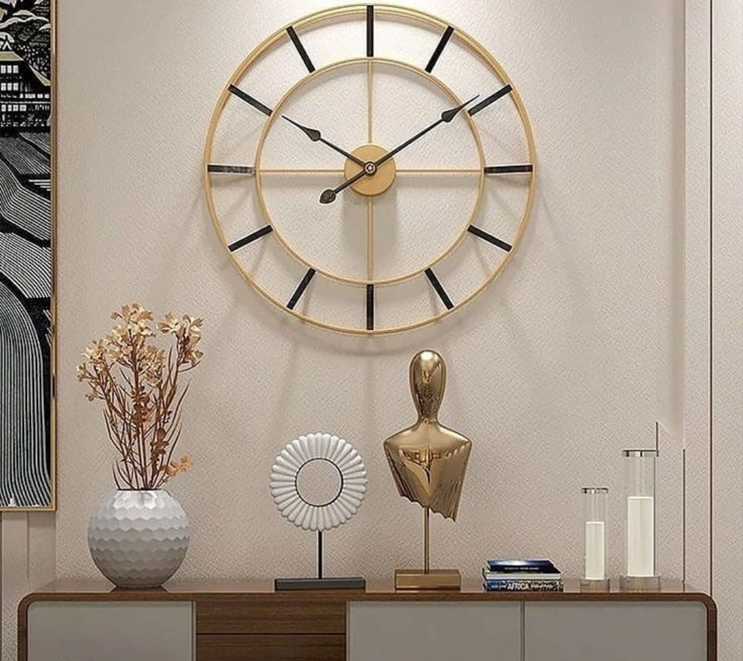 Beautiful Gold and Black Metal Wall Clock
