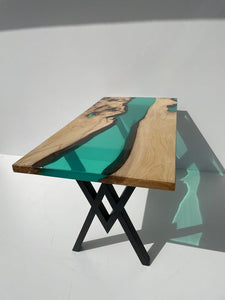 Transparent Tree Green Epoxy Resin Dining Table With Live Edge