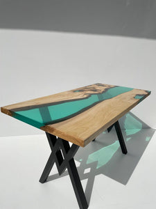 Transparent Tree Green Epoxy Resin Dining Table With Live Edge