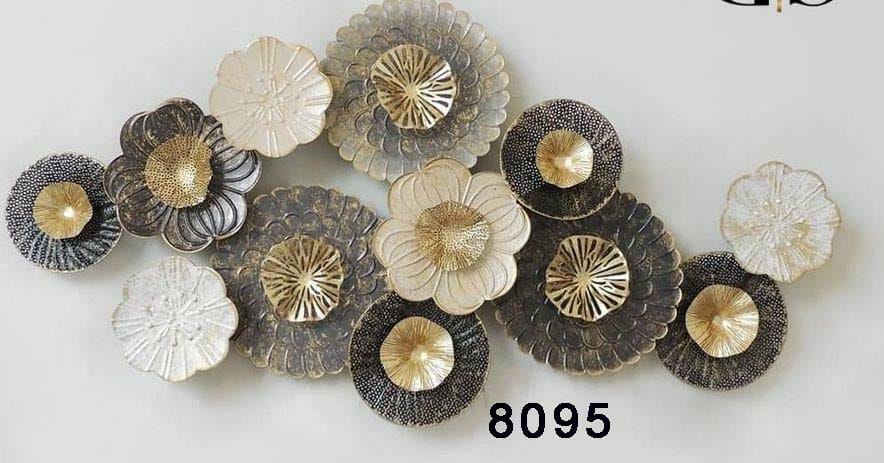 Attractive Design Metal Wall Hanging