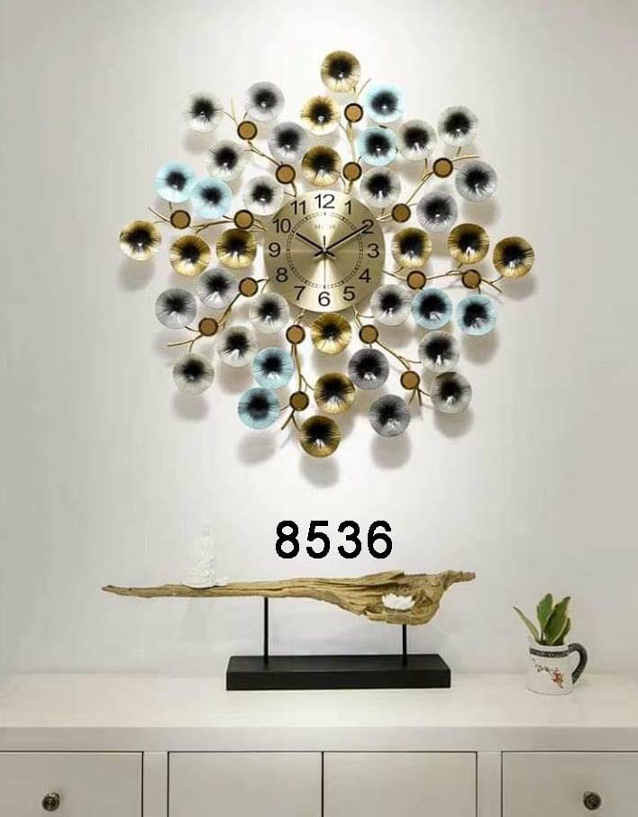 Splendid Design Metal Wall Clock
