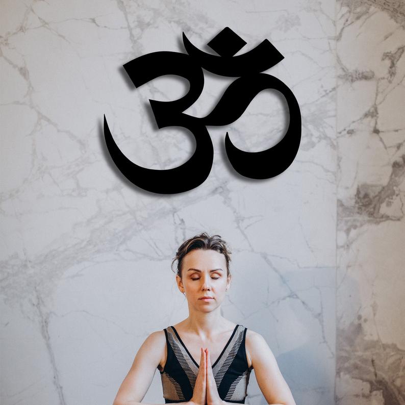 OM SYMBOL/ WALL HANGING